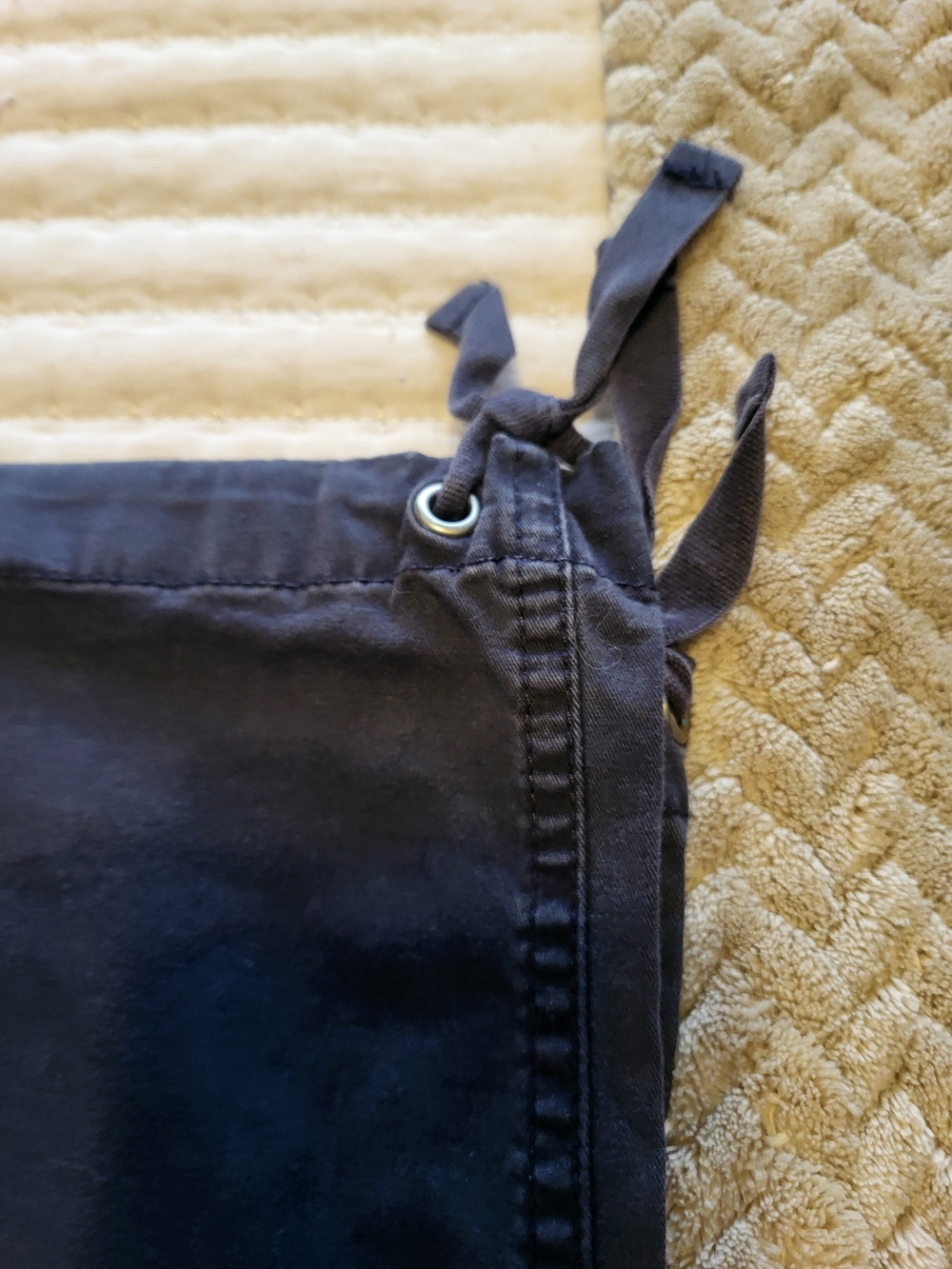 Gloria Vanderbilt Navy Capris with Button-Tab Hem - Picture 3 of 9